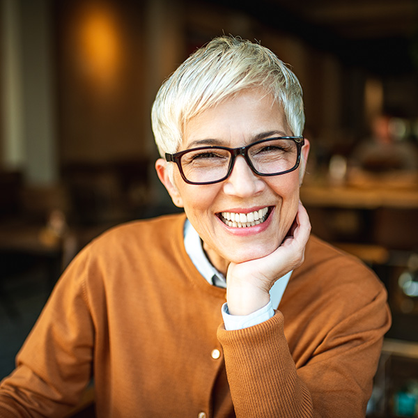 Woman smiling showing her white teeth